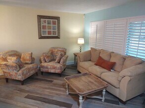 3111 Crenshaw Ct in New Port Richey, FL - Building Photo - Building Photo