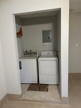 205 Burke Rd in Pasadena, TX - Building Photo - Building Photo