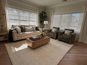 74 Rockingham Rd in Derry, NH - Building Photo - Building Photo