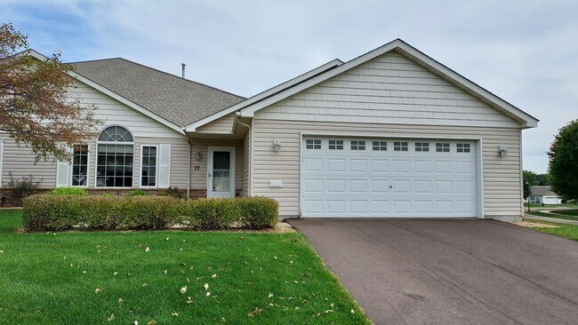 77 Brighton Path in Hudson, WI - Building Photo - Building Photo