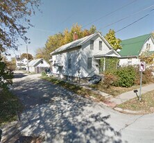 117 Clapp St in Iowa City, IA - Building Photo