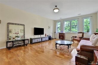 77 Quaker Ave in Cornwall, NY - Building Photo - Building Photo