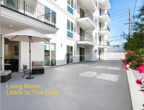 Regency Holt Apartments in Los Angeles, CA - Building Photo - Building Photo