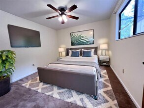 313 SW 54th Dr in Gainesville, FL - Building Photo - Building Photo