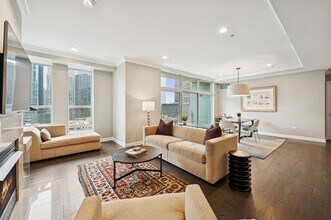 415 E North Water St, Unit 1102 in Chicago, IL - Building Photo - Building Photo
