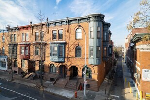 272 S 23rd St in Philadelphia, PA - Building Photo