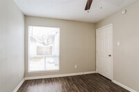 12703 Enchanted Path Dr photo'