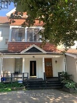 71 King St E in Brockville, ON - Building Photo