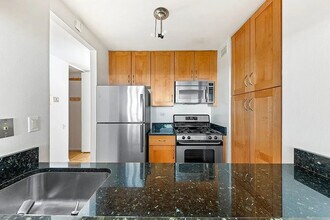 295 Greenwich St in New York, NY - Building Photo - Building Photo