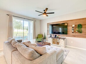 4741 Clock Tower Dr in Kissimmee, FL - Building Photo - Building Photo