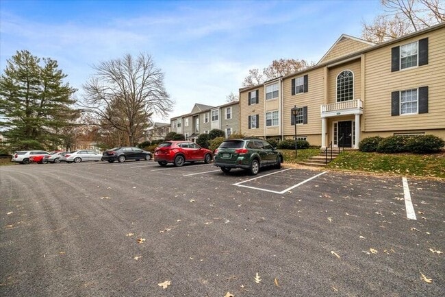 property at 1504 Villa Ter