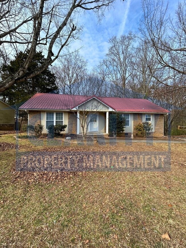 property at 913 Whisperwood Trail NE