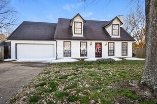 7215 Grapevine Cove, Unit 116 in Bartlett, TN - Building Photo