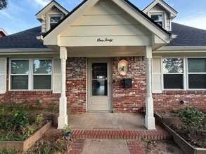 140 E 58th St in Tulsa, OK - Building Photo - Building Photo