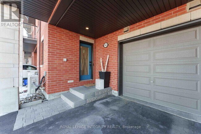 502 Labrador Cres in Ottawa, ON - Building Photo - Building Photo