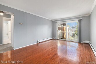 2420 Parmenter Blvd in Royal Oak, MI - Building Photo - Building Photo