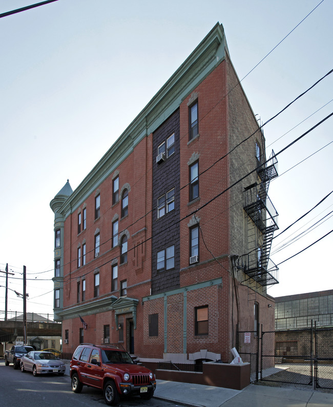 1734 Willow Ave in Weehawken, NJ - Building Photo - Building Photo