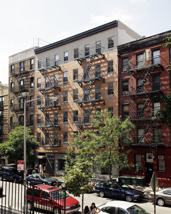 426-428 E 11th St in New York, NY - Foto de edificio