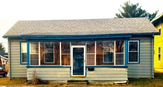 902 N 9th St in Vincennes, IN - Building Photo