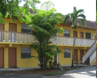 Pioneer Apartments in North Miami, FL - Foto de edificio - Building Photo