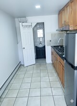 47-61 196th St in Queens, NY - Building Photo - Building Photo