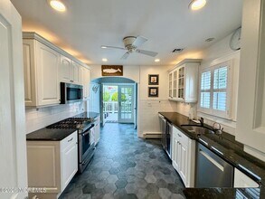 604 Evergreen Ave in Bradley Beach, NJ - Building Photo - Building Photo