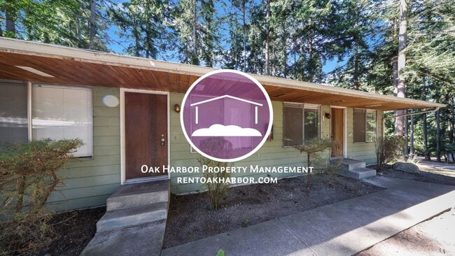property at 112 W Henni Rd