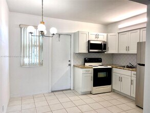 3533 Tyler St in Hollywood, FL - Foto de edificio - Building Photo