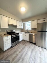 33 Franklin Dr in Voorhees Township, NJ - Building Photo - Building Photo