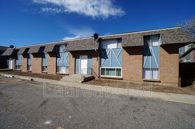 11671 W 44th Ave in Wheat Ridge, CO - Building Photo