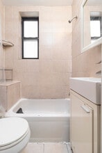 316 E 96th St, Unit SI ID1097568P in New York, NY - Building Photo - Building Photo