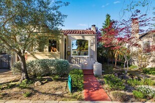 1770 Sycamore St in Napa, CA - Building Photo