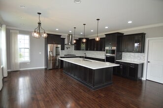 124 Roman Ln in Hawthorn Woods, IL - Building Photo - Building Photo