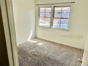 7229 Ponce Ave in Los Angeles, CA - Building Photo - Building Photo
