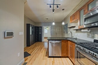 65 WEBSTER Ave in Jersey City, NJ - Building Photo - Building Photo