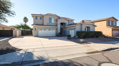 7015 W Southgate Ave in Phoenix, AZ - Building Photo - Building Photo