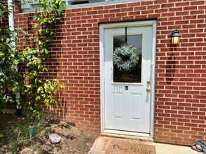 1355 N Main St in Mars Hill, NC - Building Photo - Building Photo