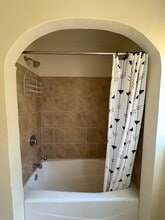2414 W 39th St in Los Angeles, CA - Building Photo - Building Photo