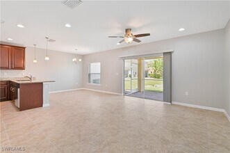 3839 Tilbor Circle in Ft. Myers, FL - Building Photo - Building Photo