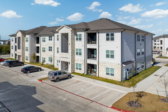 Norte 8833 in Converse, TX - Foto de edificio - Building Photo