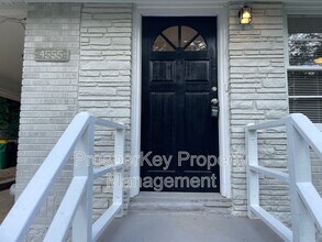 4555 Hillpine Rd in Forest Park, GA - Building Photo - Building Photo