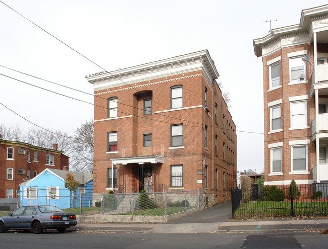 22-24 Hamilton St in Hartford, CT - Foto de edificio - Building Photo