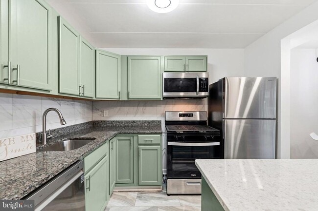 2648 Redcoat Dr in Alexandria, VA - Building Photo - Building Photo