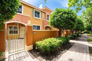 724 SW 106th Ave in Pembroke Pines, FL - Building Photo