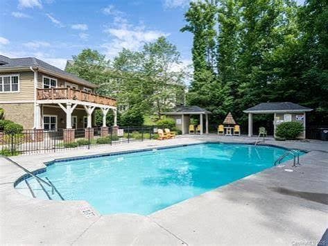 property at 20 Foxden Dr