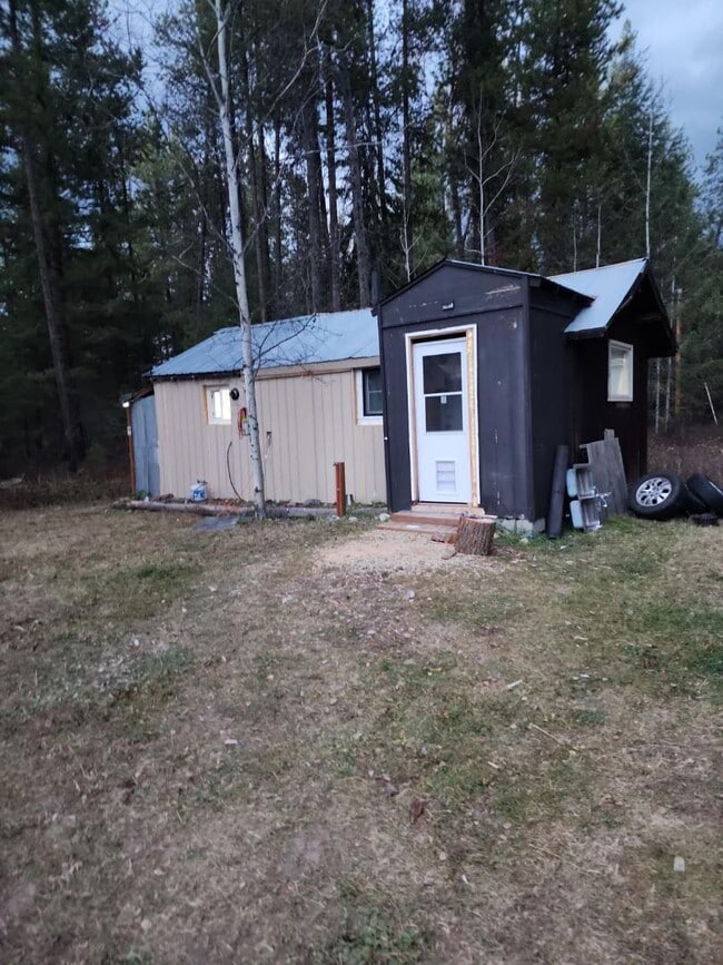 64 White Pl in Stryker, MT - Building Photo - Building Photo