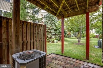 5214 Prairie Willow Ln in Centreville, VA - Building Photo - Building Photo