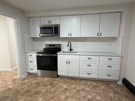 150 S Harrison St, Unit B2 in East Orange, NJ - Building Photo