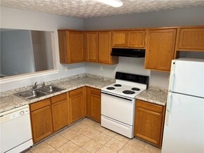 4591 Logan Way in Acworth, GA - Building Photo - Building Photo