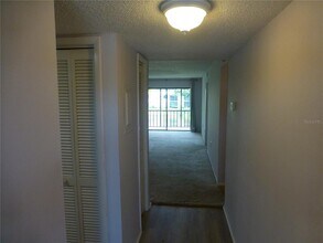 114 Lakeside Dr in Oldsmar, FL - Building Photo - Building Photo